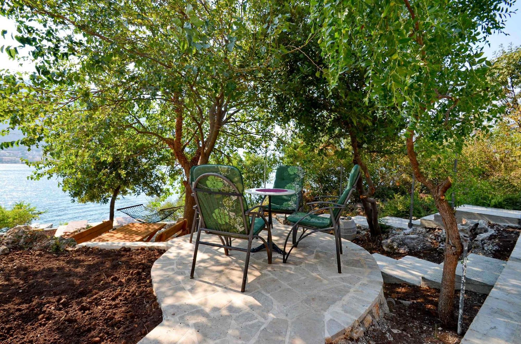 Guesthouse Grotta Di Nicola Cattaro Esterno foto