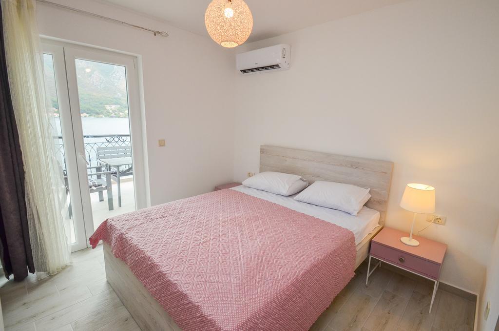 Guesthouse Grotta Di Nicola Cattaro Esterno foto