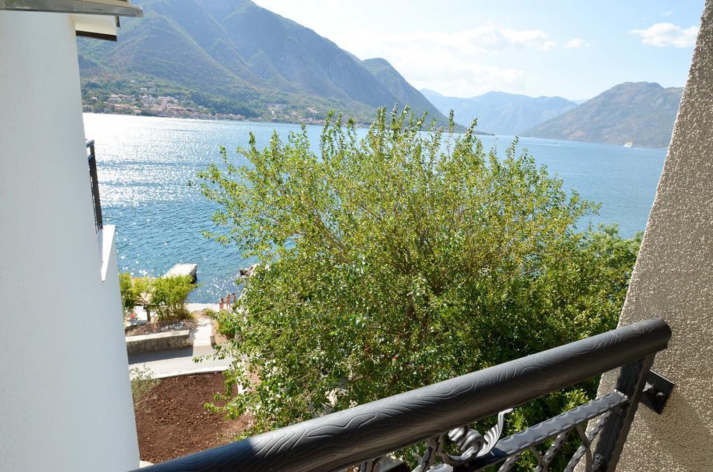 Guesthouse Grotta Di Nicola Cattaro Esterno foto
