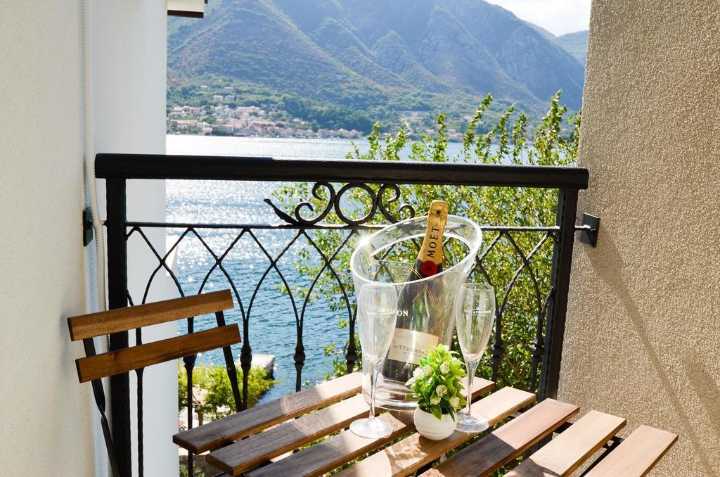Guesthouse Grotta Di Nicola Cattaro Esterno foto