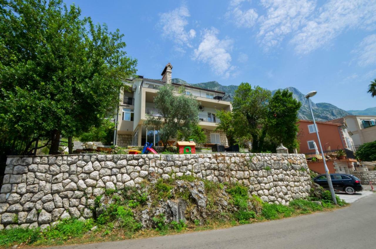 Guesthouse Grotta Di Nicola Cattaro Esterno foto