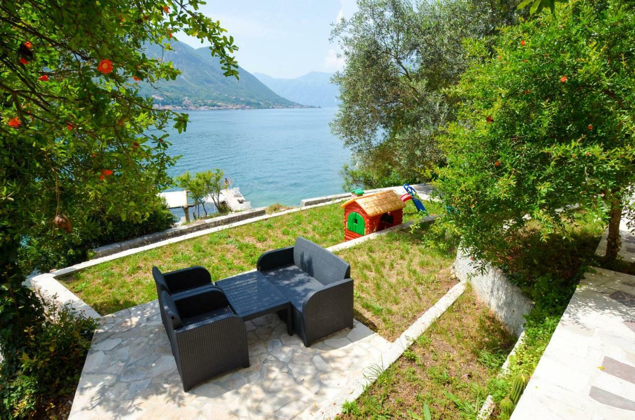 Guesthouse Grotta Di Nicola Cattaro Esterno foto